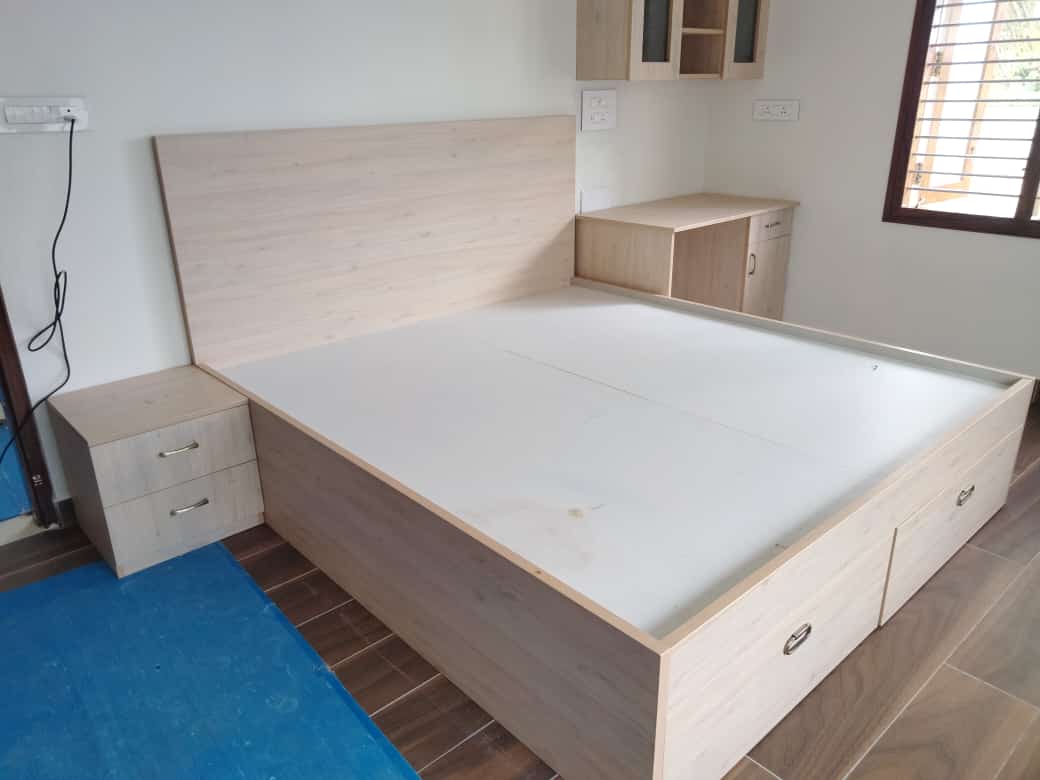 King size Storage cot 4/14