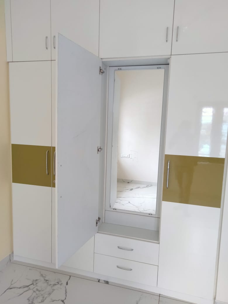 Swing Doors wardrobe 3/13